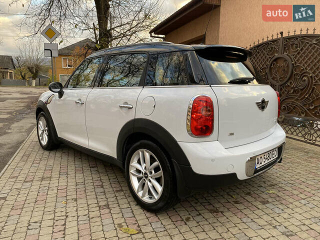 Белый Мини Кантримен, объемом двигателя 1.6 л и пробегом 155 тыс. км за 10800 $, фото 4 на Automoto.ua