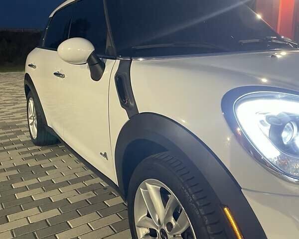 Белый Мини Кантримен, объемом двигателя 1.6 л и пробегом 290 тыс. км за 10800 $, фото 8 на Automoto.ua