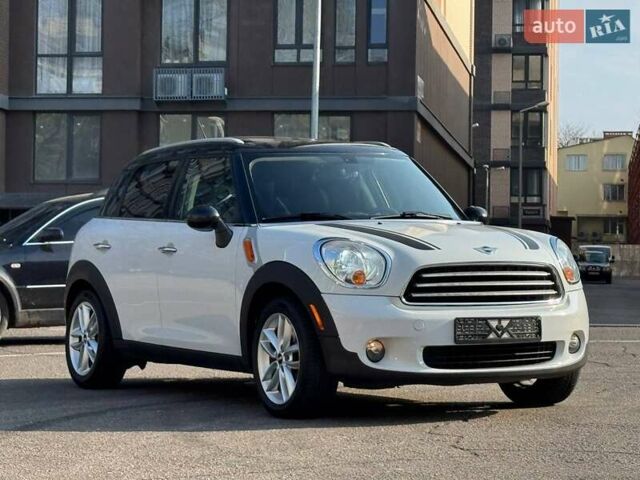Белый Мини Кантримен, объемом двигателя 1.6 л и пробегом 150 тыс. км за 8800 $, фото 3 на Automoto.ua