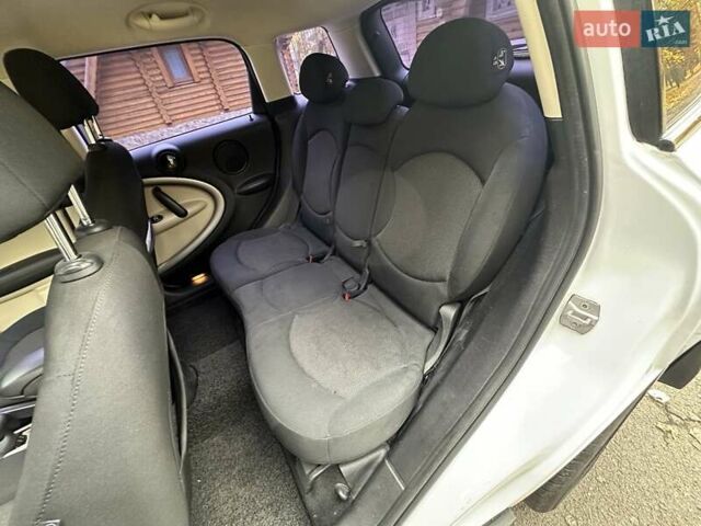 Белый Мини Кантримен, объемом двигателя 2 л и пробегом 185 тыс. км за 12250 $, фото 38 на Automoto.ua