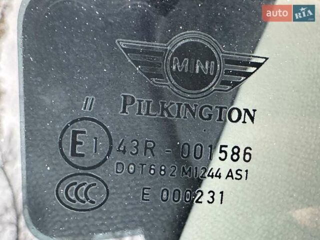 Белый Мини Кантримен, объемом двигателя 2 л и пробегом 185 тыс. км за 12250 $, фото 30 на Automoto.ua