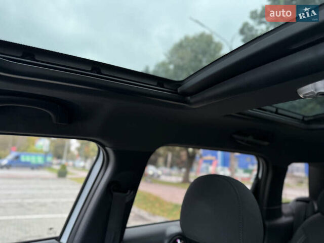 Білий Міні Кантрімен, об'ємом двигуна 2 л та пробігом 220 тис. км за 12400 $, фото 54 на Automoto.ua