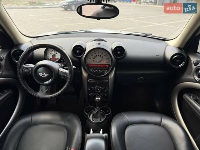 Белый Мини Кантримен, объемом двигателя 1.6 л и пробегом 146 тыс. км за 11900 $, фото 23 на Automoto.ua