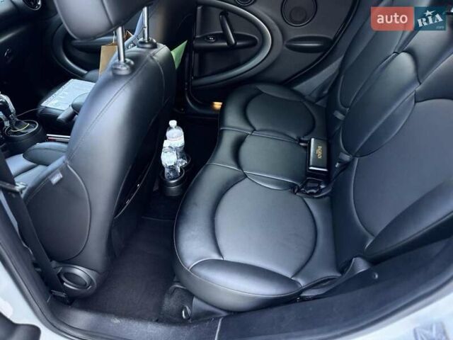 Белый Мини Кантримен, объемом двигателя 1.6 л и пробегом 86 тыс. км за 10999 $, фото 20 на Automoto.ua