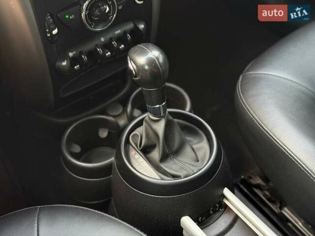 Белый Мини Кантримен, объемом двигателя 1.6 л и пробегом 146 тыс. км за 11900 $, фото 19 на Automoto.ua