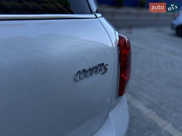 Белый Мини Кантримен, объемом двигателя 1.6 л и пробегом 86 тыс. км за 10999 $, фото 11 на Automoto.ua