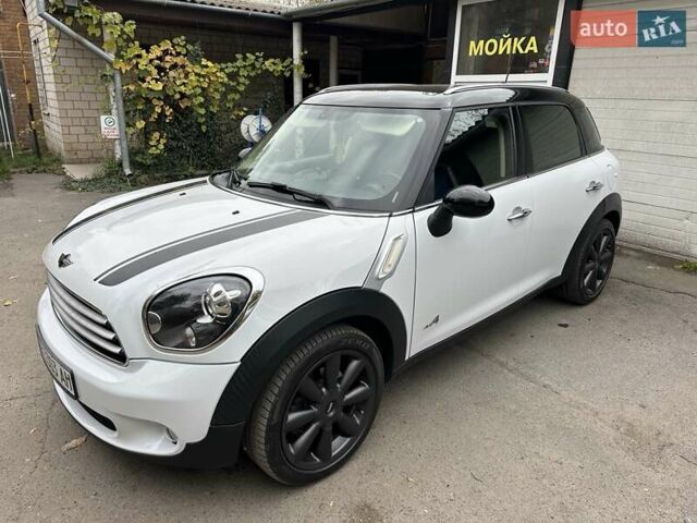 Білий Міні Кантрімен, об'ємом двигуна 2 л та пробігом 140 тис. км за 16500 $, фото 1 на Automoto.ua