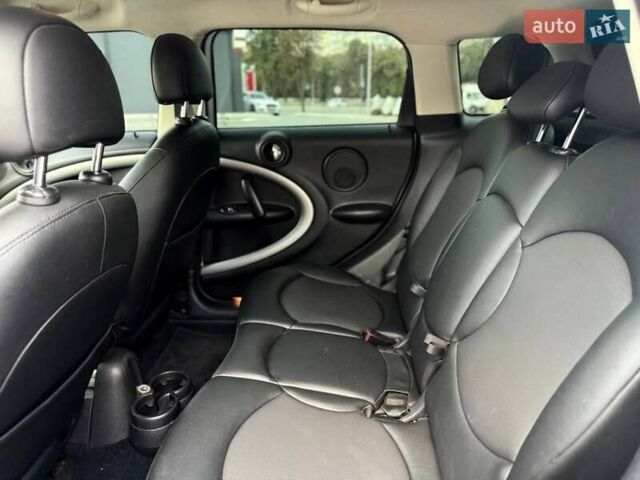 Белый Мини Кантримен, объемом двигателя 1.6 л и пробегом 146 тыс. км за 11900 $, фото 22 на Automoto.ua