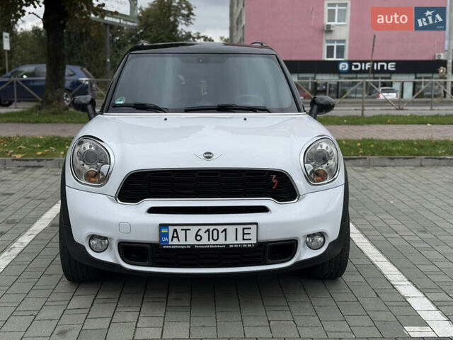 Білий Міні Кантрімен, об'ємом двигуна 2 л та пробігом 220 тис. км за 12400 $, фото 16 на Automoto.ua
