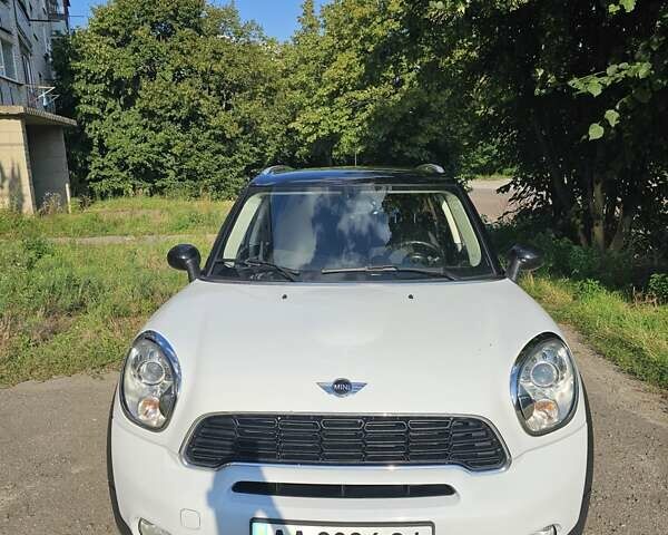 Белый Мини Кантримен, объемом двигателя 2 л и пробегом 123 тыс. км за 14500 $, фото 3 на Automoto.ua