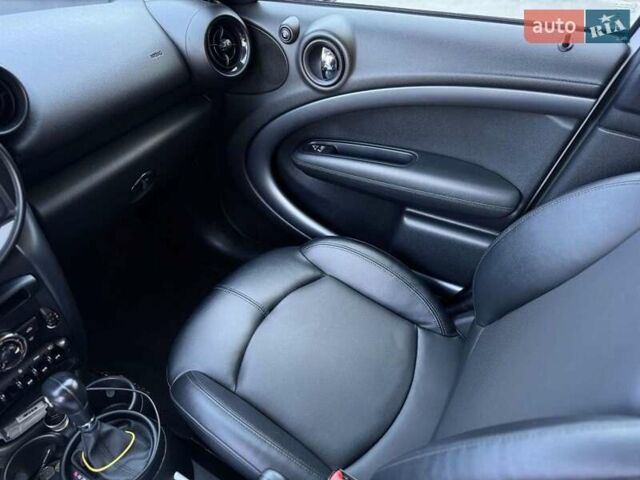 Белый Мини Кантримен, объемом двигателя 1.6 л и пробегом 86 тыс. км за 10999 $, фото 18 на Automoto.ua