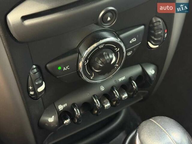 Белый Мини Кантримен, объемом двигателя 1.6 л и пробегом 146 тыс. км за 11900 $, фото 17 на Automoto.ua