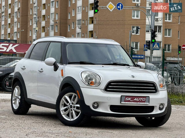 Білий Міні Кантрімен, об'ємом двигуна 1.6 л та пробігом 150 тис. км за 9500 $, фото 46 на Automoto.ua
