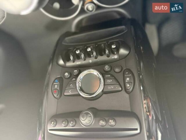 Міні Кантрімен 2015 у Києві на Automoto.ua Білий Міні Кантрімен, об'ємом двигуна 1.6 л та пробігом 107 тис. км за 13990 $, фото 18 на Automoto.ua