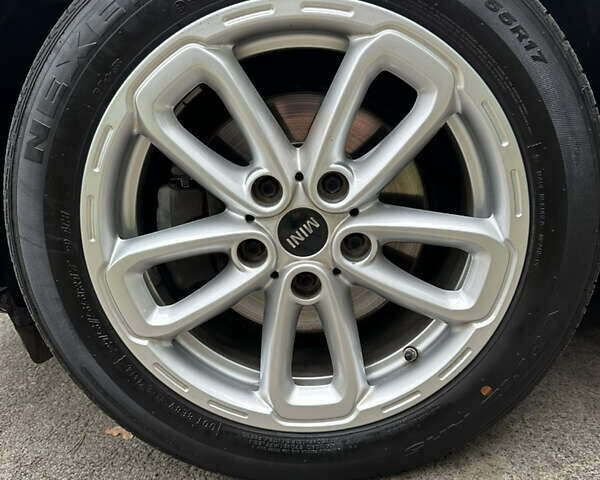 Белый Мини Кантримен, объемом двигателя 2 л и пробегом 117 тыс. км за 14850 $, фото 19 на Automoto.ua