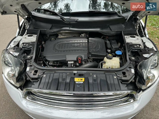 Белый Мини Кантримен, объемом двигателя 2 л и пробегом 117 тыс. км за 14850 $, фото 13 на Automoto.ua