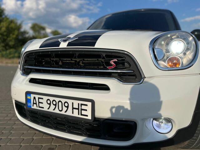 Белый Мини Кантримен, объемом двигателя 1.6 л и пробегом 110 тыс. км за 12600 $, фото 7 на Automoto.ua