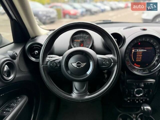 Белый Мини Кантримен, объемом двигателя 1.6 л и пробегом 107 тыс. км за 11490 $, фото 15 на Automoto.ua