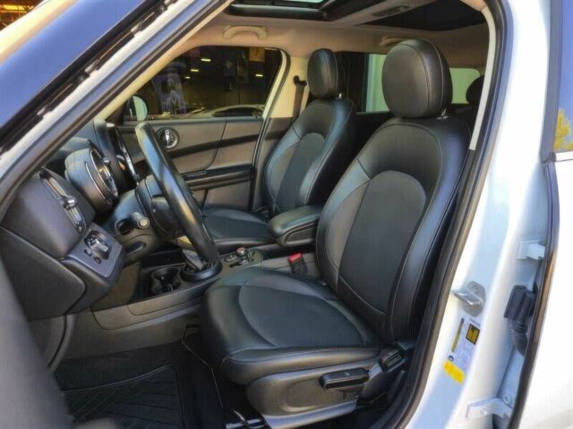 Белый Мини Кантримен, объемом двигателя 1.5 л и пробегом 45 тыс. км за 6800 $, фото 12 на Automoto.ua