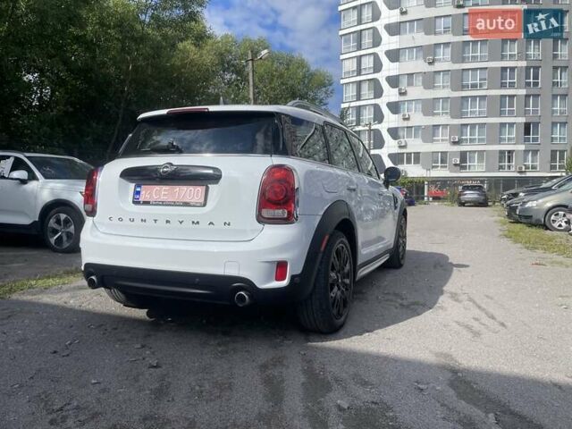Белый Мини Кантримен, объемом двигателя 2 л и пробегом 106 тыс. км за 18400 $, фото 6 на Automoto.ua