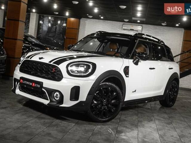 Білий Міні Кантрімен, об'ємом двигуна 2 л та пробігом 50 тис. км за 33900 $, фото 6 на Automoto.ua