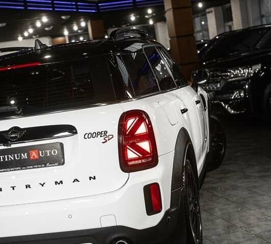 Білий Міні Кантрімен, об'ємом двигуна 2 л та пробігом 50 тис. км за 33900 $, фото 11 на Automoto.ua