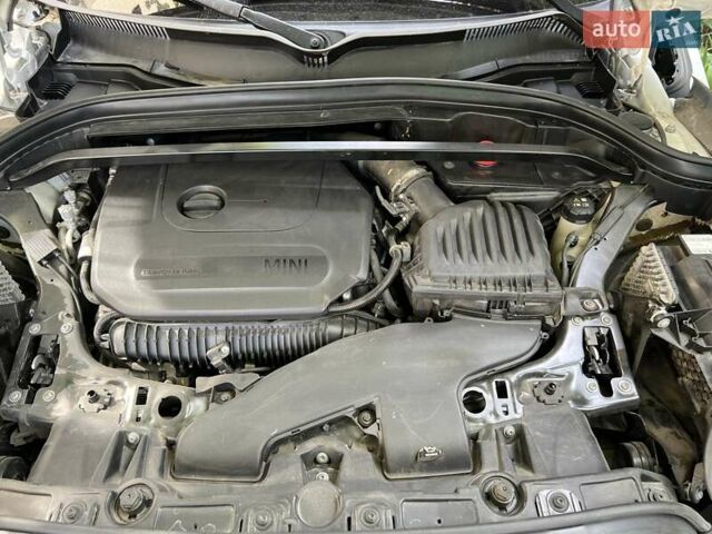 Білий Міні Кантрімен, об'ємом двигуна 2 л та пробігом 42 тис. км за 29700 $, фото 30 на Automoto.ua