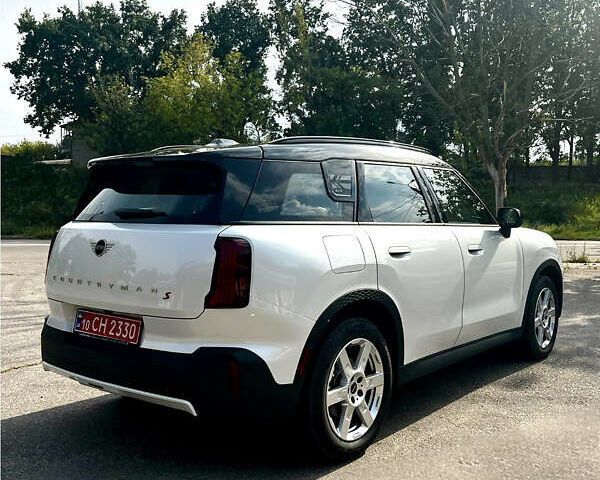 Білий Міні Кантрімен, об'ємом двигуна 2 л та пробігом 3 тис. км за 40500 $, фото 4 на Automoto.ua