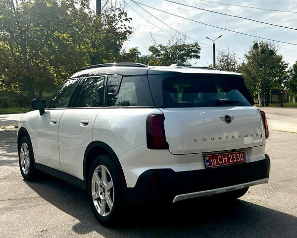 Білий Міні Кантрімен, об'ємом двигуна 2 л та пробігом 3 тис. км за 40500 $, фото 3 на Automoto.ua