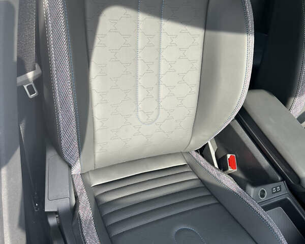 Білий Міні Кантрімен, об'ємом двигуна 2 л та пробігом 3 тис. км за 40500 $, фото 9 на Automoto.ua