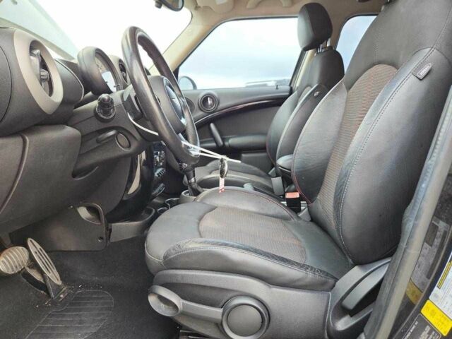 Бежевый Мини Кантримен, объемом двигателя 0 л и пробегом 117 тыс. км за 700 $, фото 6 на Automoto.ua