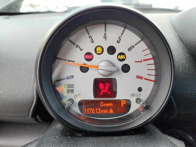 Бежевый Мини Кантримен, объемом двигателя 0 л и пробегом 117 тыс. км за 700 $, фото 8 на Automoto.ua