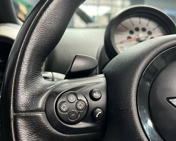 Чорний Міні Кантрімен, об'ємом двигуна 1.6 л та пробігом 87 тис. км за 12999 $, фото 27 на Automoto.ua