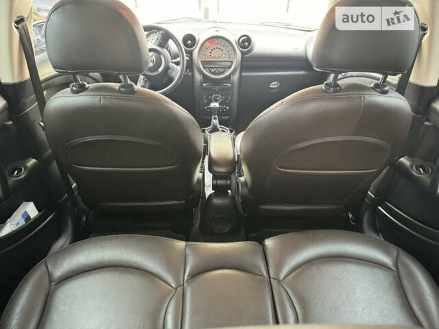 Чорний Міні Кантрімен, об'ємом двигуна 1.6 л та пробігом 211 тис. км за 11300 $, фото 4 на Automoto.ua