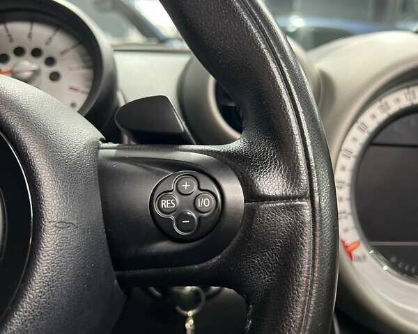 Чорний Міні Кантрімен, об'ємом двигуна 1.6 л та пробігом 87 тис. км за 12999 $, фото 29 на Automoto.ua