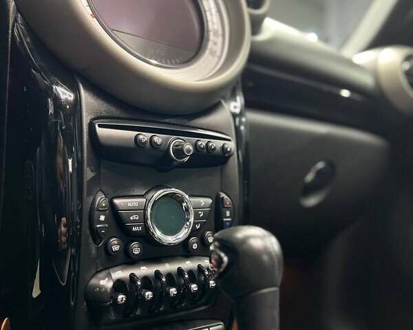 Чорний Міні Кантрімен, об'ємом двигуна 1.6 л та пробігом 87 тис. км за 12999 $, фото 24 на Automoto.ua