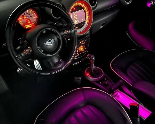 Чорний Міні Кантрімен, об'ємом двигуна 1.6 л та пробігом 87 тис. км за 12999 $, фото 38 на Automoto.ua