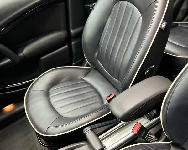 Чорний Міні Кантрімен, об'ємом двигуна 1.6 л та пробігом 87 тис. км за 12999 $, фото 25 на Automoto.ua