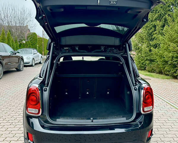 Чорний Міні Кантрімен, об'ємом двигуна 2 л та пробігом 135 тис. км за 17900 $, фото 11 на Automoto.ua