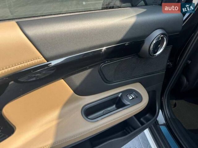 Черный Мини Кантримен, объемом двигателя 2 л и пробегом 116 тыс. км за 22500 $, фото 9 на Automoto.ua