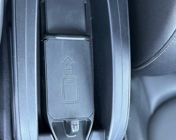 Чорний Міні Кантрімен, об'ємом двигуна 2 л та пробігом 135 тис. км за 17900 $, фото 40 на Automoto.ua