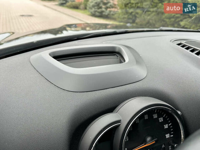 Чорний Міні Кантрімен, об'ємом двигуна 2 л та пробігом 135 тис. км за 17900 $, фото 31 на Automoto.ua
