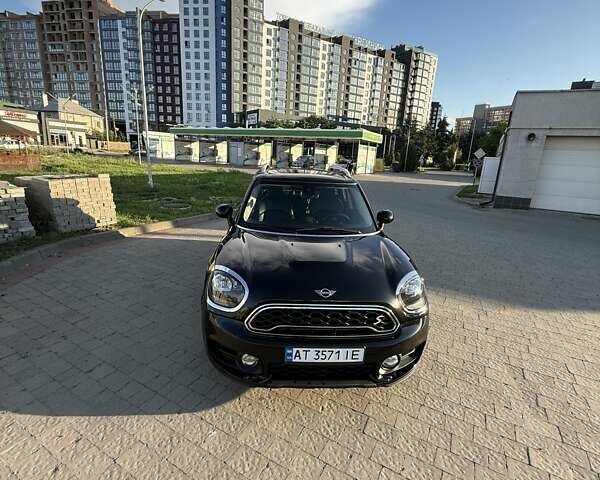 Черный Мини Кантримен, объемом двигателя 1.5 л и пробегом 112 тыс. км за 23000 $, фото 11 на Automoto.ua