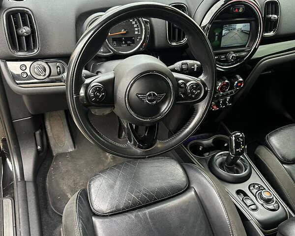 Чорний Міні Кантрімен, об'ємом двигуна 2 л та пробігом 153 тис. км за 22500 $, фото 14 на Automoto.ua