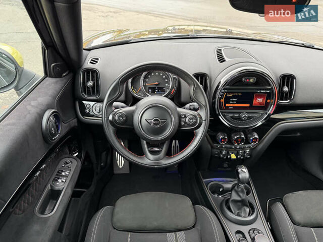 Черный Мини Кантримен, объемом двигателя 1.5 л и пробегом 108 тыс. км за 20700 $, фото 49 на Automoto.ua