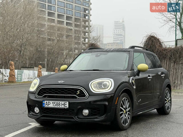 Черный Мини Кантримен, объемом двигателя 1.5 л и пробегом 108 тыс. км за 20700 $, фото 1 на Automoto.ua
