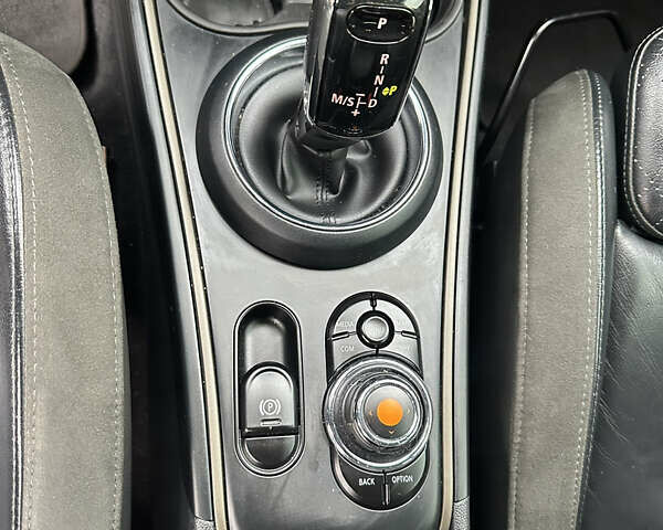 Чорний Міні Кантрімен, об'ємом двигуна 2 л та пробігом 153 тис. км за 22500 $, фото 12 на Automoto.ua