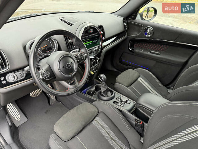 Черный Мини Кантримен, объемом двигателя 1.5 л и пробегом 108 тыс. км за 20700 $, фото 38 на Automoto.ua