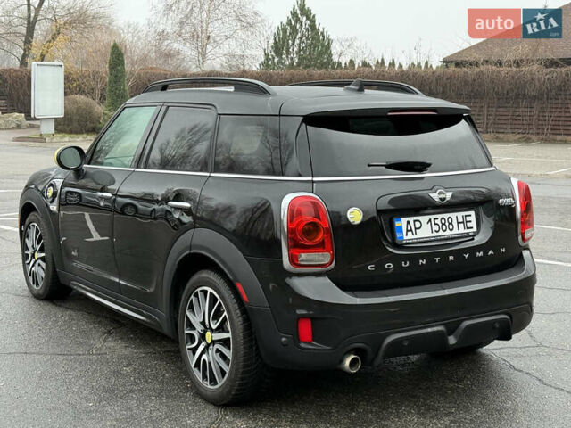 Черный Мини Кантримен, объемом двигателя 1.5 л и пробегом 108 тыс. км за 20700 $, фото 9 на Automoto.ua