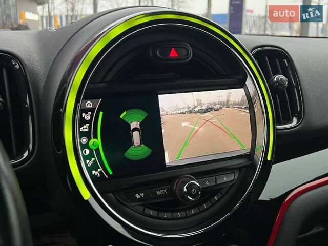 Черный Мини Кантримен, объемом двигателя 2 л и пробегом 80 тыс. км за 30990 $, фото 32 на Automoto.ua